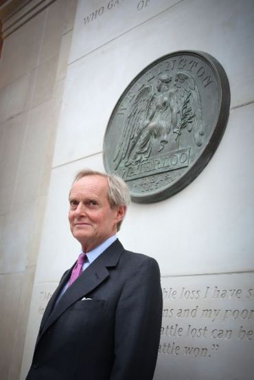 Samlerhuset installs war memorial in London